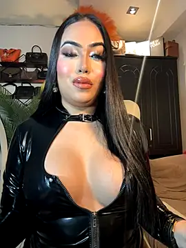 Snapshot of BigDominaMia chatting on November 8, 2025, 9:13 am BigDominaMia online show from November 8, 2025, 9:13 am