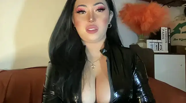 Snapshot of BigDominaMia chatting on March 13, 2025, 11:59 pm BigDominaMia online show from March 13, 2025, 11:59 pm