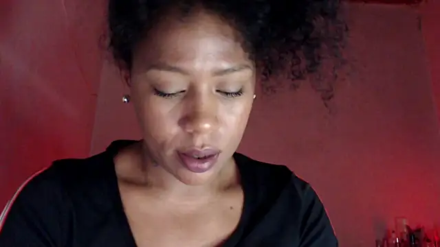 Snapshot of cherry_cleou chatting on February 24, 2025, 4:26 pm cherry cleou online show from February 24, 2025, 4:26 pm