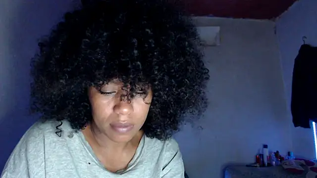 Snapshot of cherry_cleou chatting on January 9, 2025, 5:43 pm cherry cleou online show from January 9, 2025, 5:43 pm