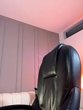 Frank Farrell online show from November 28, 2025, 1:39 am