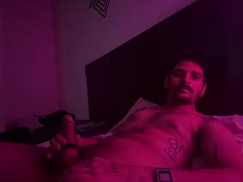 mrtnivnn online show from March 28, 2026, 12:39 pm