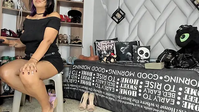 MirandaHaguen online show from July 1, 2026, 8:53 pm
