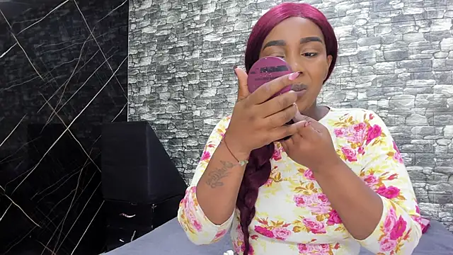 ArianaBlackk online show from December 5, 2025, 12:04 pm