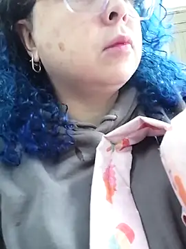 mollieblue69 online show from October 3, 2025, 2:07 pm