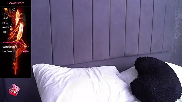 Sweet-Angie online show from March 19, 2025, 8:22 pm