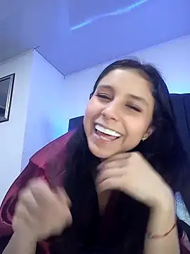 Estefany rey online show from February 13, 2025, 5:16 am