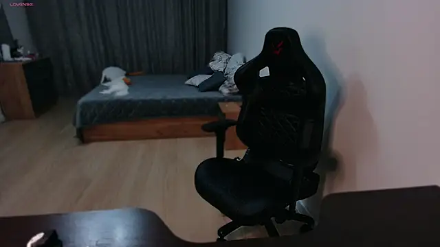  whiteprincess online show from February 20, 2025, 10:27 am