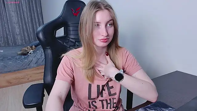  whiteprincess online show from September 10, 2025, 9:41 am