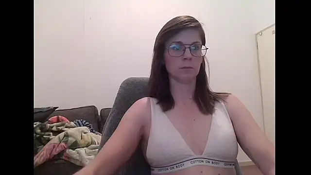 SavannaGirly online show from February 9, 2026, 9:07 am