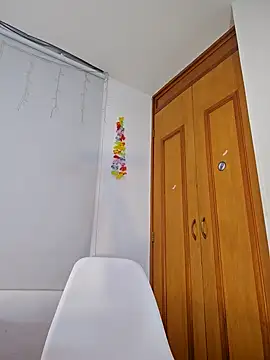 Jhoan saenz online show from March 14, 2025, 3:48 am