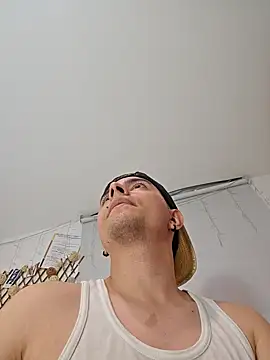 Jhoan saenz online show from March 12, 2025, 3:24 am