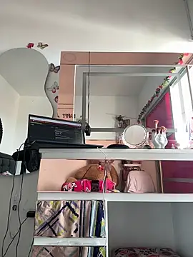 jailyncam  online show from October 27, 2025, 6:53 pm