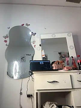 jailyncam  online show from October 4, 2025, 1:29 am