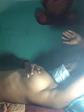 pariraj001 online show from March 27, 2026, 5:14 pm