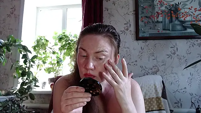 EmilyDoth online show from July 21, 2026, 7:10 am