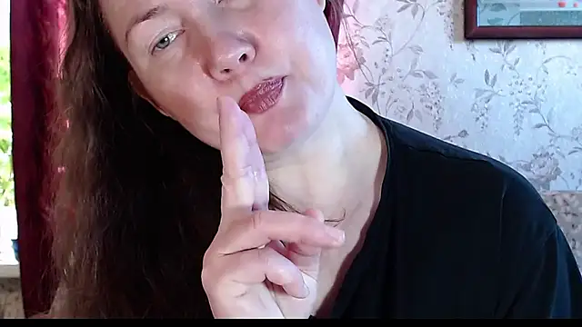 EmilyDoth online show from April 9, 2026, 4:36 am