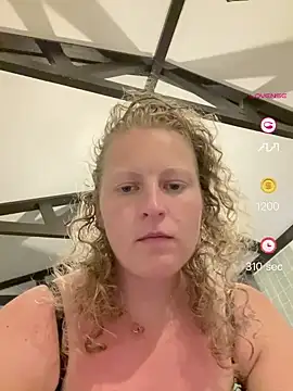 Girlnina-1995 online show from June 2, 2026, 5:46 pm