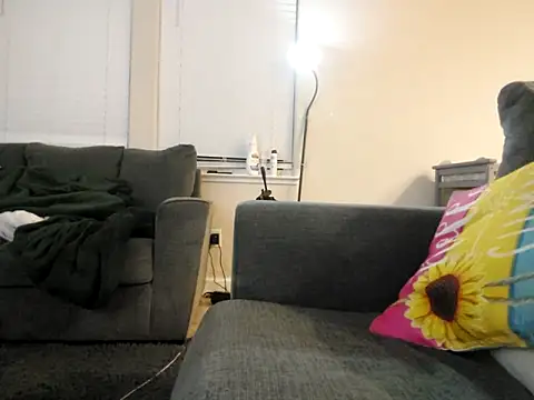 theone11169 online show from September 30, 2025, 3:45 am