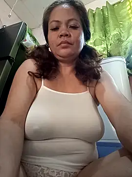 hotbabes163 online show from March 23, 2026, 11:04 pm