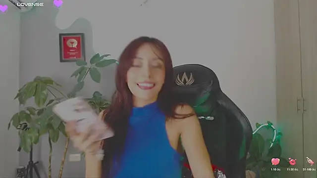LauPolett online show from June 21, 2026, 11:54 pm