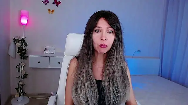 wendifoste online show from November 24, 2025, 7:03 pm