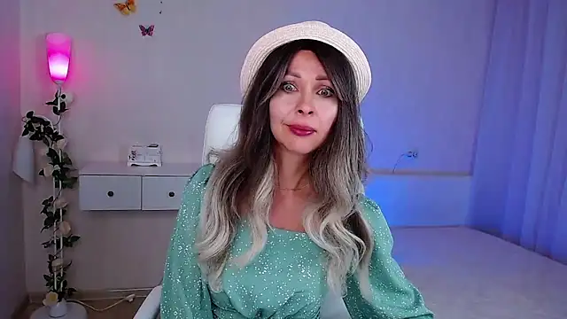 wendifoste online show from September 26, 2025, 7:54 pm