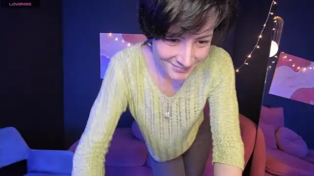 LorenDaze online show from January 31, 2025, 2:28 pm