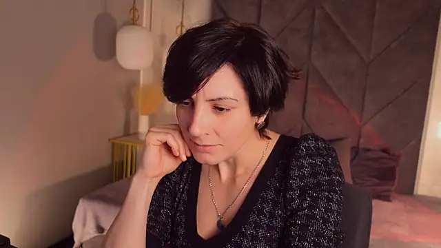 Snapshot of LorenDaze chatting on December 20, 2025, 7:11 am LorenDaze online show from December 20, 2025, 7:11 am