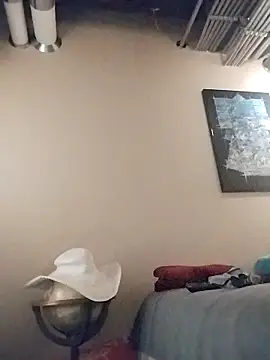 eatmeplease44 online show from September 22, 2025, 7:20 pm