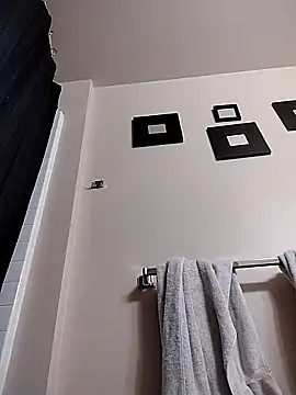 eatmeplease44 online show from March 22, 2026, 7:59 pm