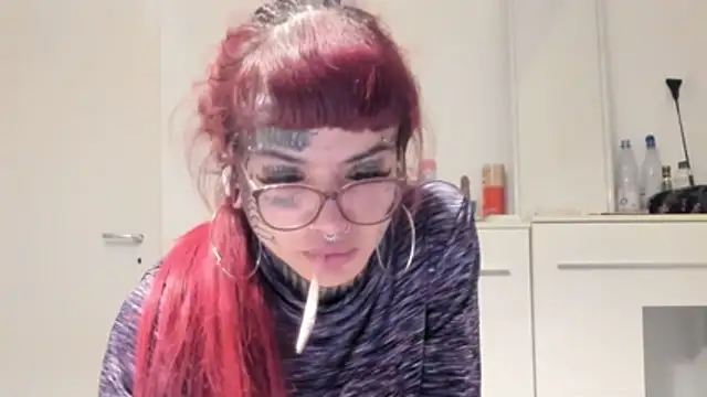 tamarapervert online show from February 1, 2026, 9:02 pm