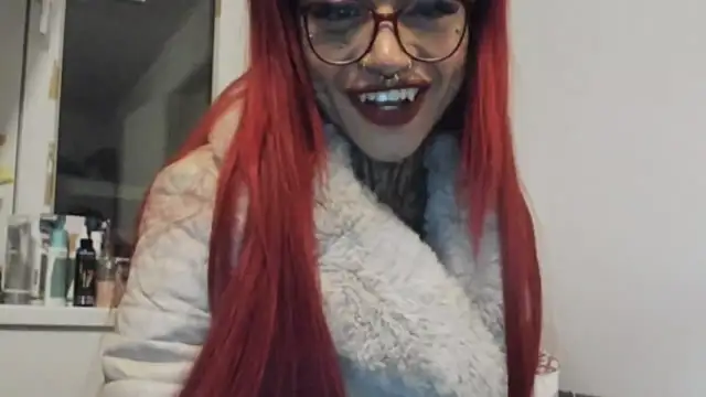 tamarapervert online show from October 9, 2025, 11:16 pm