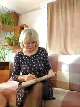 IrmaRose online show from February 14, 2025, 6:23 am