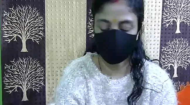 Indian Horny Wife online show from January 6, 2025, 5:19 am