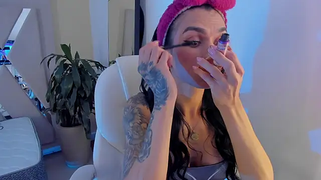 malejabenzz online show from March 14, 2025, 8:06 pm