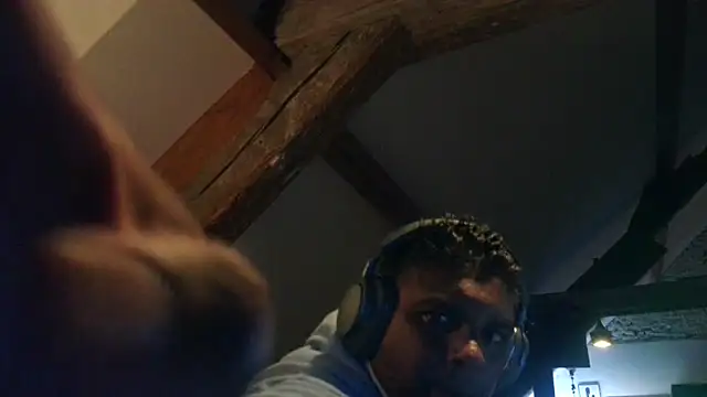 Bandusrilankasexymen online show from March 12, 2025, 9:45 pm