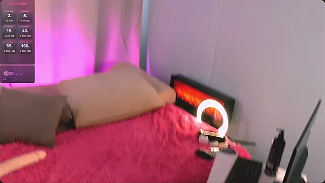 Snapshot of brrritney chatting on October 24, 2025, 3:27 am brrritney online show from October 24, 2025, 3:27 am