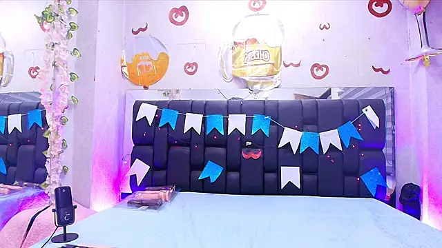  carolina fox online show from September 27, 2025, 3:12 am