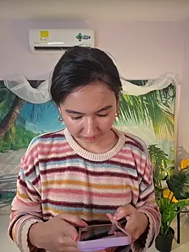 Pinkie Princes online show from September 9, 2025, 4:05 pm