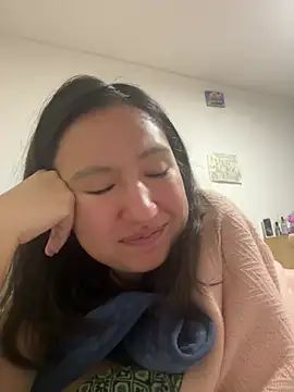 Pinkie Princes online show from December 29, 2024, 1:49 pm