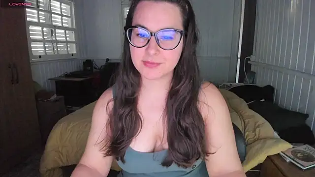 Snapshot of anna_love_hot chatting on October 9, 2025, 8:42 pm anna love hot online show from October 9, 2025, 8:42 pm