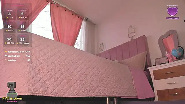 whitneyhot online show from March 19, 2025, 6:23 pm