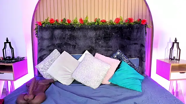 Karlagonzales  online show from November 9, 2025, 10:41 am