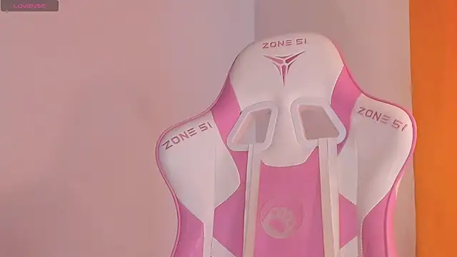 SueNiceeeee online show from October 8, 2025, 5:31 am