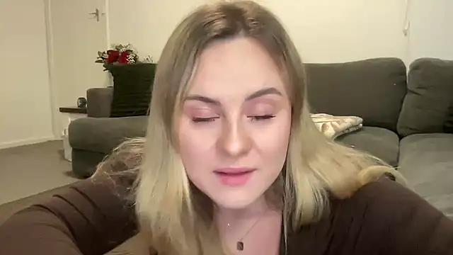 bigboobybabyxh online show from July 6, 2026, 2:46 pm