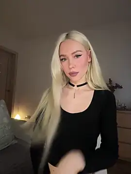 xDinnax online show from November 21, 2025, 3:49 am