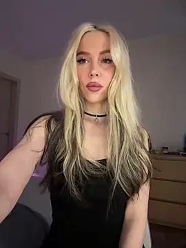 xDinnax online show from March 21, 2026, 4:57 am