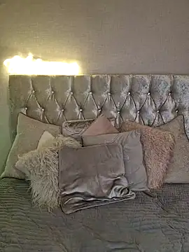 xxkhaleesixx online show from March 12, 2025, 7:14 pm