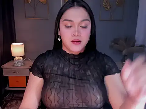 MaxeneCullens online show from September 30, 2025, 2:50 am